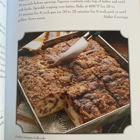 Duncan Hines Classic Recipes Cookbook - Picture 15 of 16